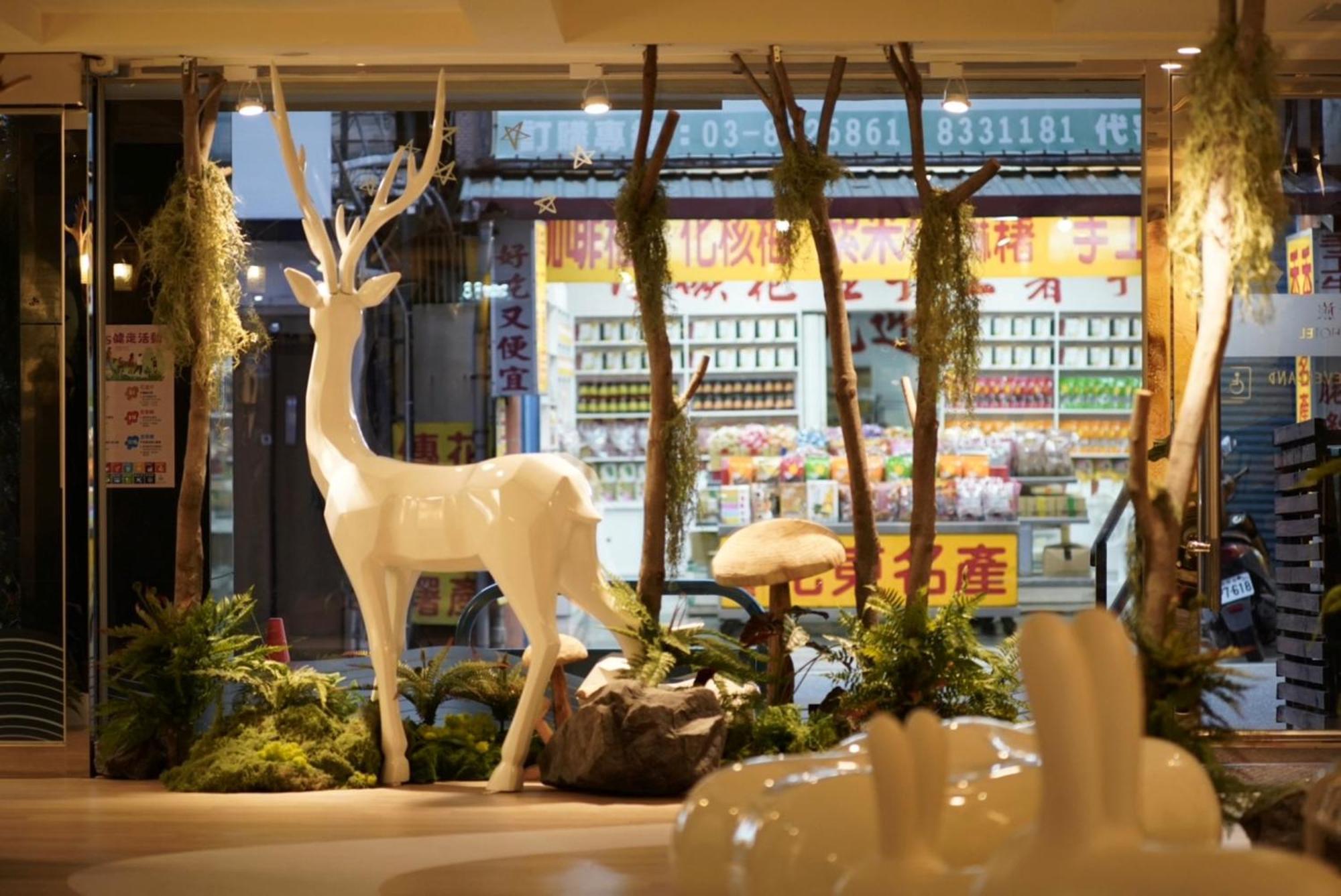 Finders Hotel Hualien Wen Hua Bagian luar foto