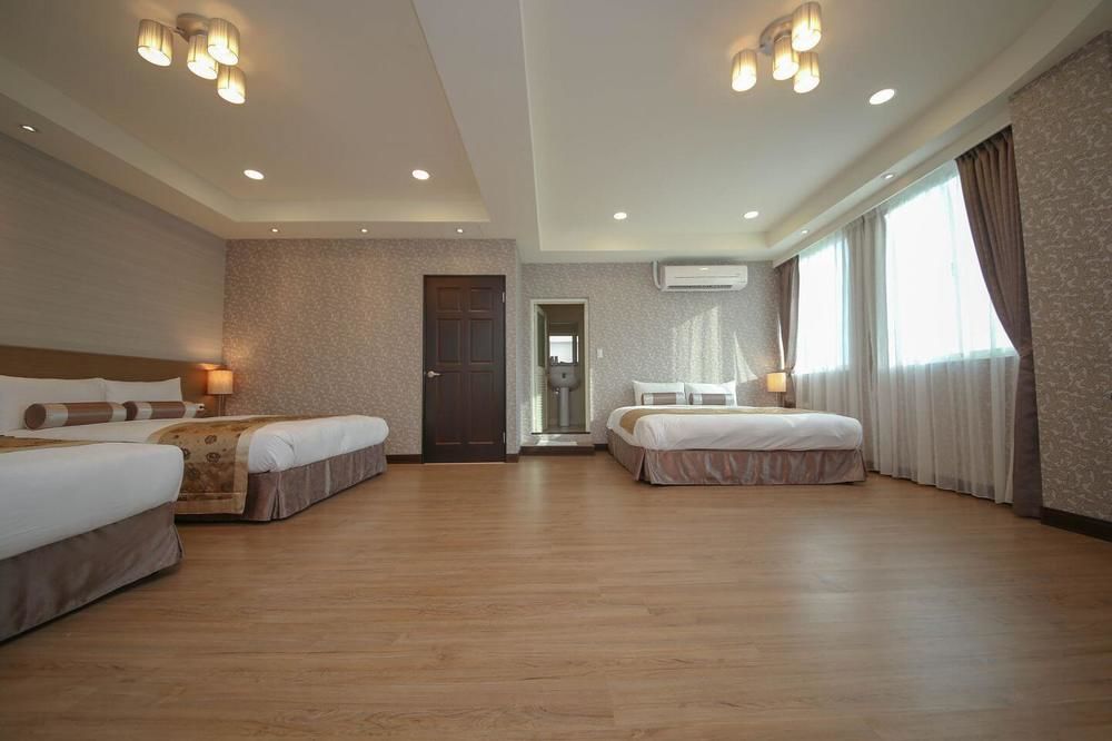 Finders Hotel Hualien Wen Hua Bagian luar foto